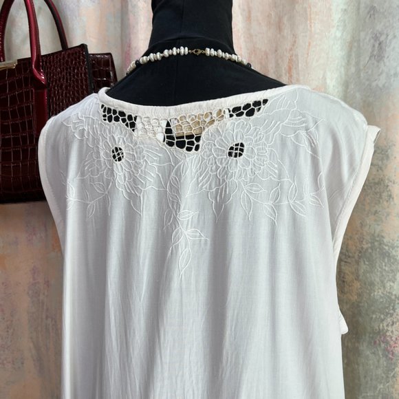 ๐HiBi Lace Work Beautiful Embroidered Maxi Sleeveless Dress - Picture 10 of 15
